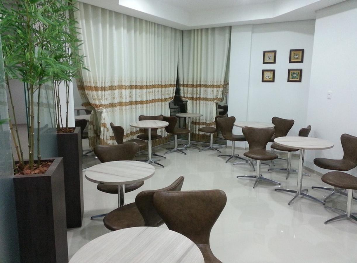 Hotel Vanes Coronel Freitas エクステリア 写真