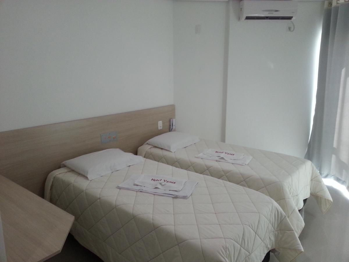 Hotel Vanes Coronel Freitas 部屋 写真